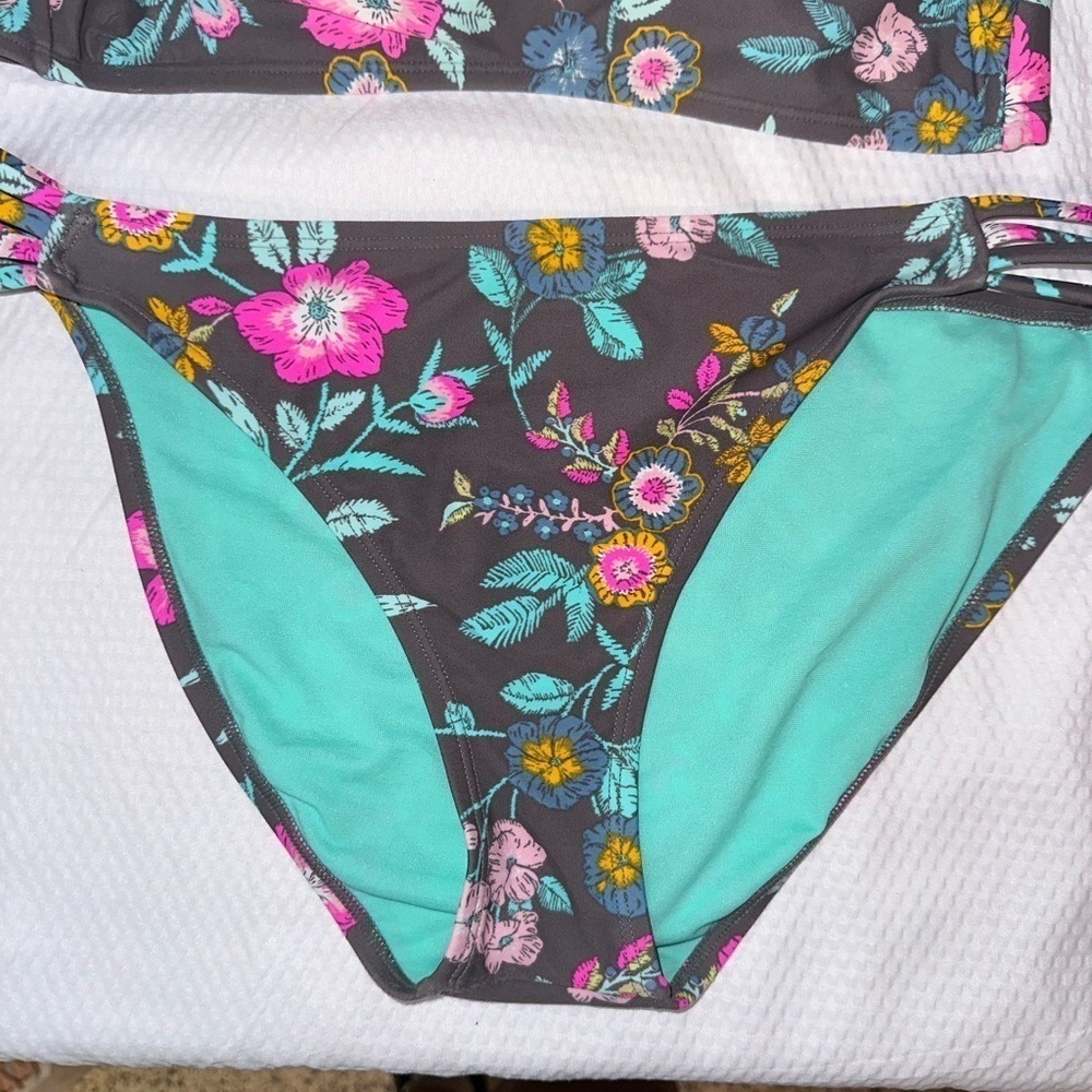 True craft 2pc. Swimsuit - Picture 3 of 7